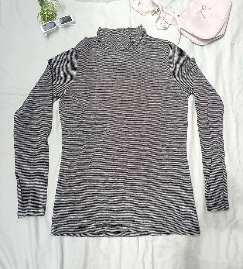 Chic Striped Turtleneck Top