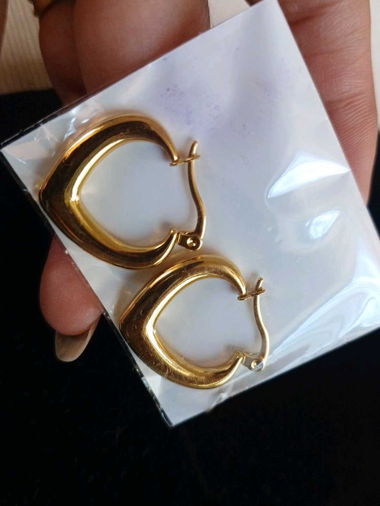 Elegant Gold Heart Hoop Earrings