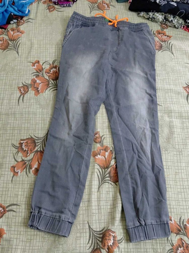 Grey Jogger Jeans of kids