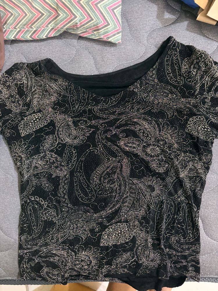 Black Paisley Print Top