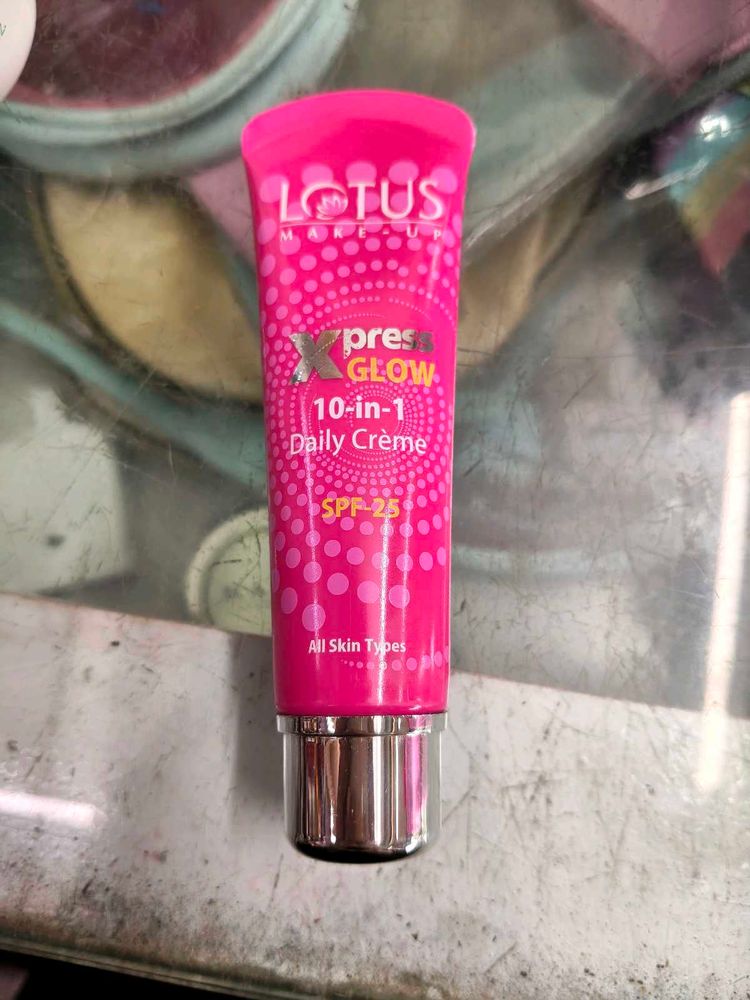 Lotus Make-Up Xpress Glow Daily Creme