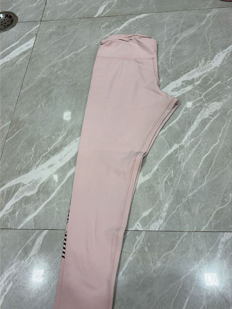 Women's Light Pink Leggings