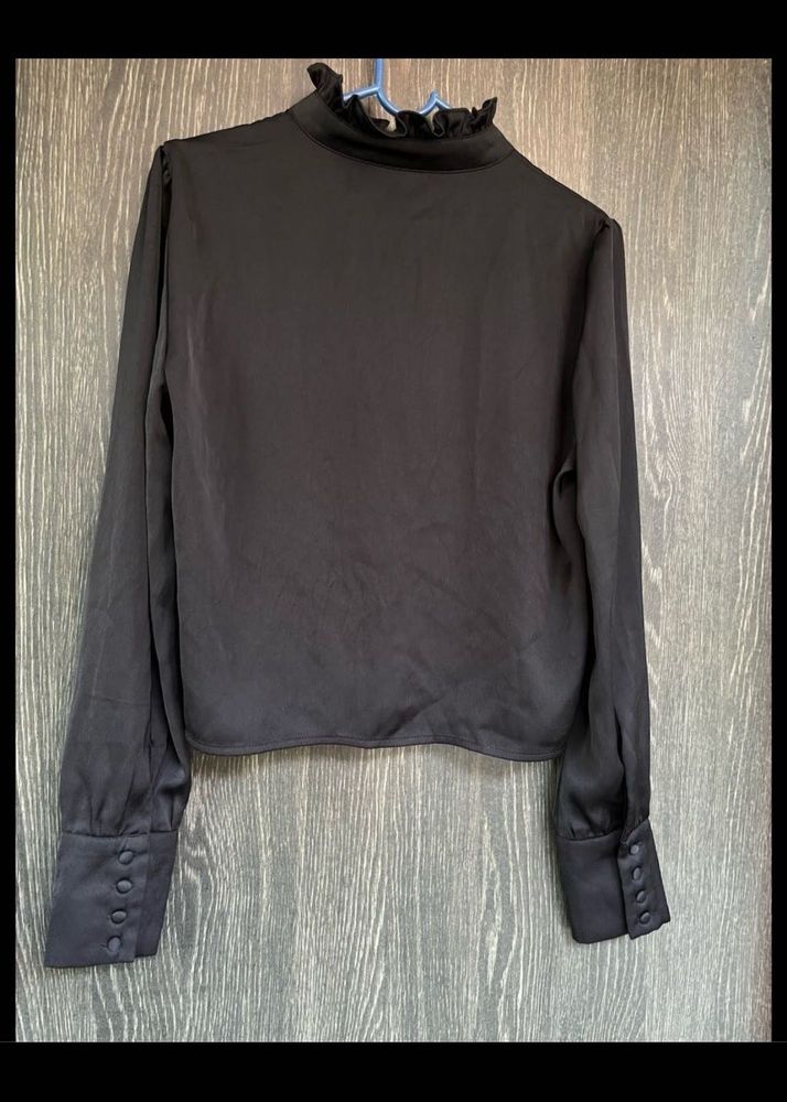Forever 21 Black Ruffle Neck Blouse