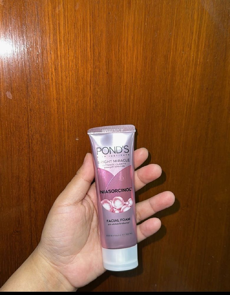 Pond's Bright Miracle Facial Foam