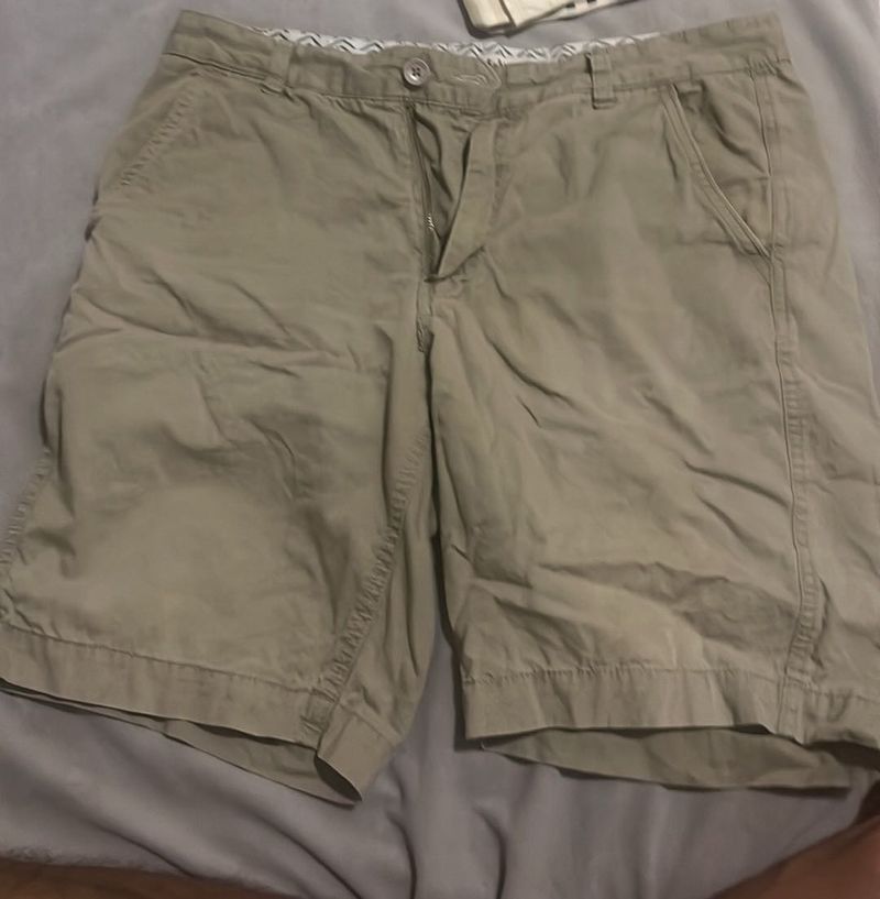 Men's Khaki Cargo Shorts
