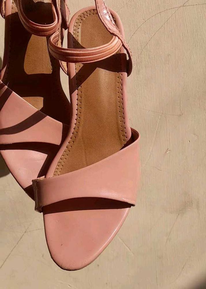 Chic Pink Block Heel Sandals