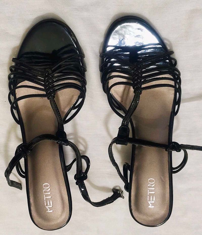 Black Metro Heels