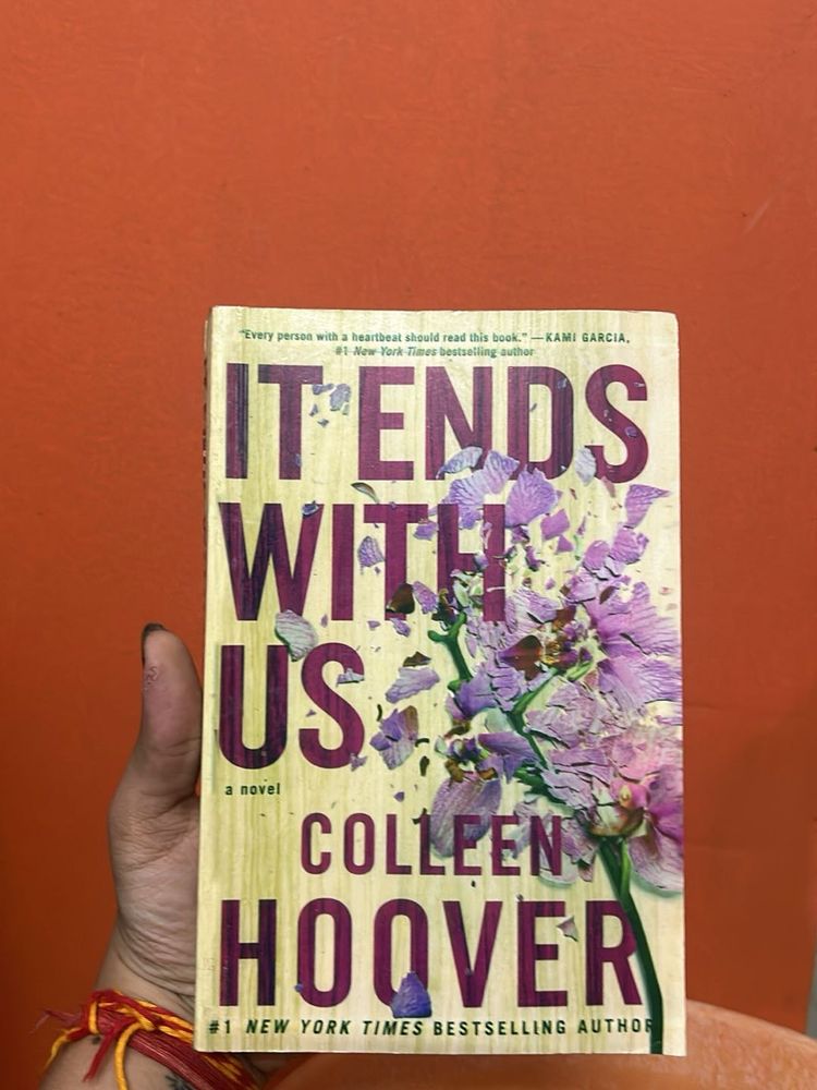 It Ends With Us by Colleen Hoover