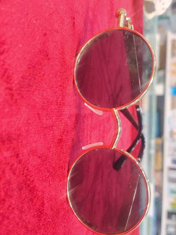 Round Gold Frame Sunglasses