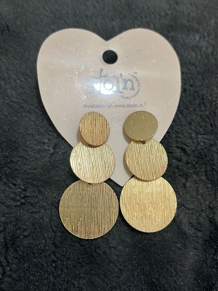Chic Gold Tone Disc Drop Earrings