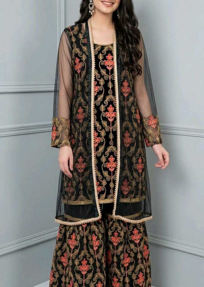 Embroidered Kurta Set