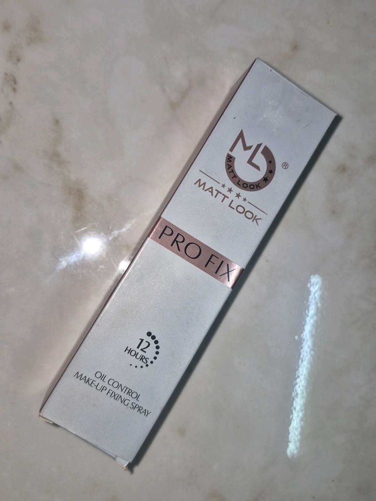 MattLook Professional Makeup fixing Spray