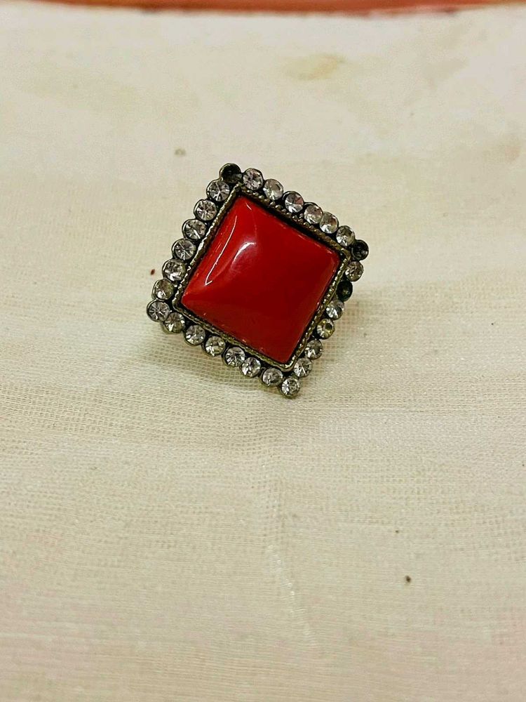 Stunning Red Gemstone Ring