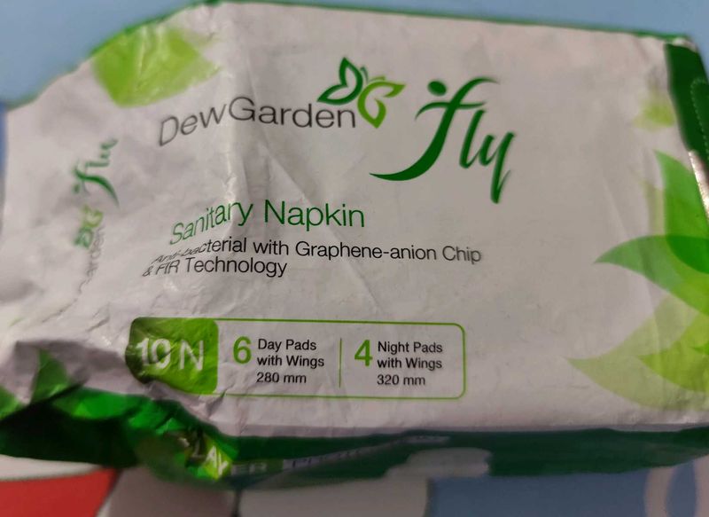 DewGarden Fly Sanitary Napkins