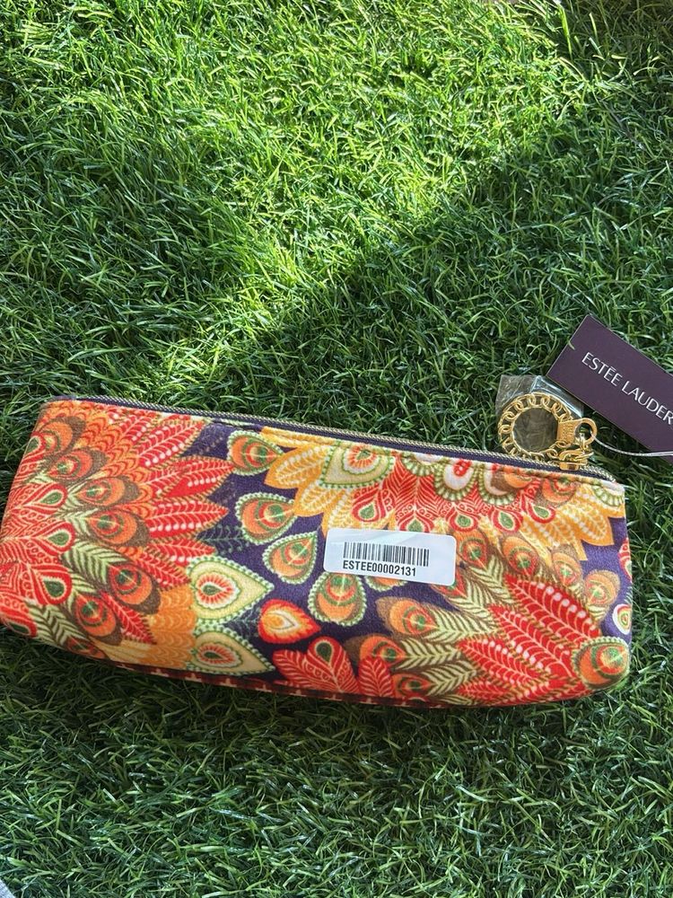 Estee Lauder Pouch