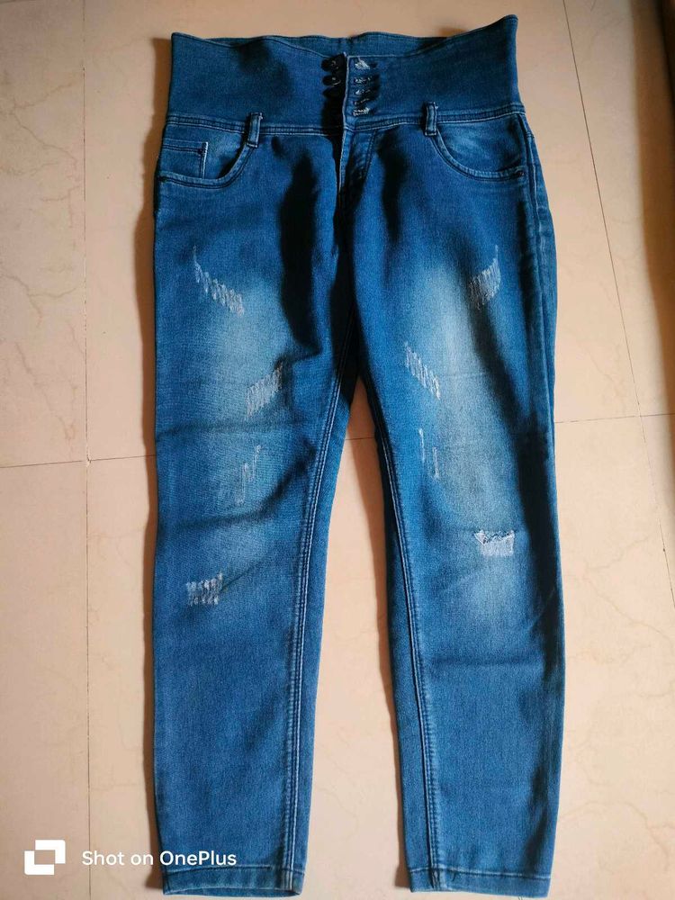 High Waisted Distressed Jeans
