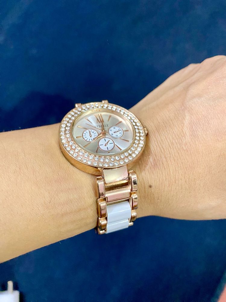 Elegant White Gold Watch with Crystal Accents