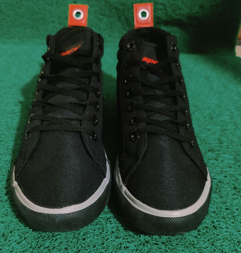 Sparx Men's Casual Shoes. Like New. Good Condition