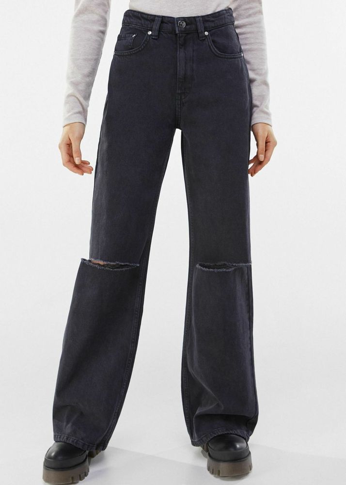 Distressed Wide Leg Jeans