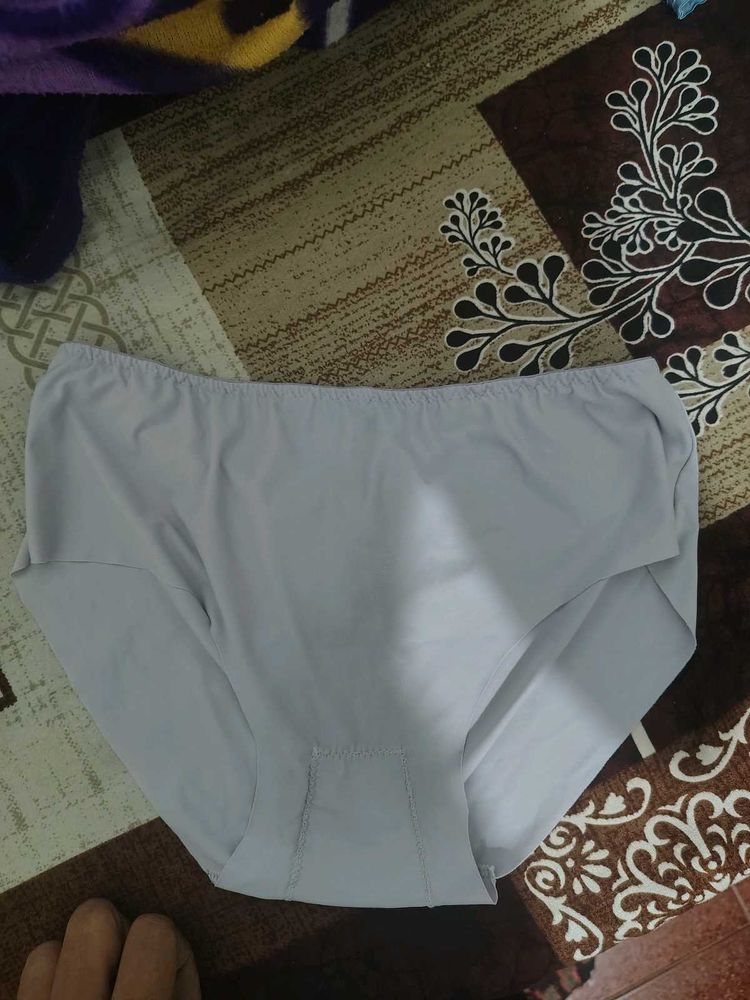 Comfortable Women's Briefs