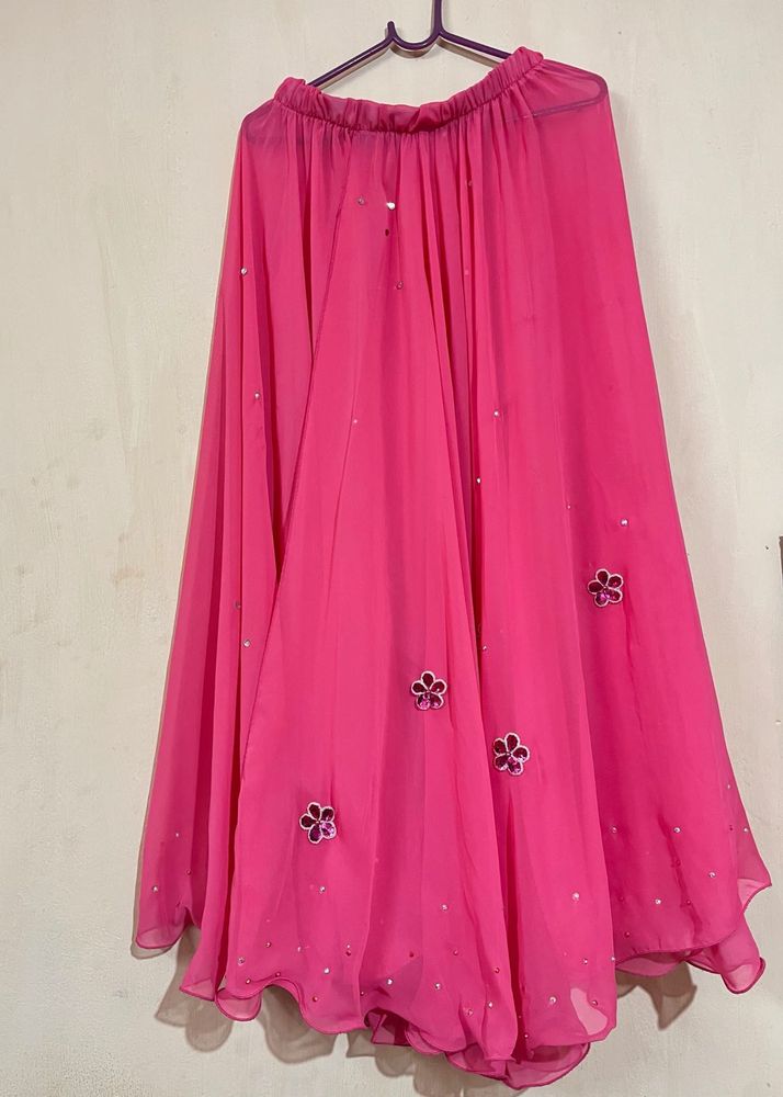 Chic Pink Maxi Skirt with Floral Embellishments