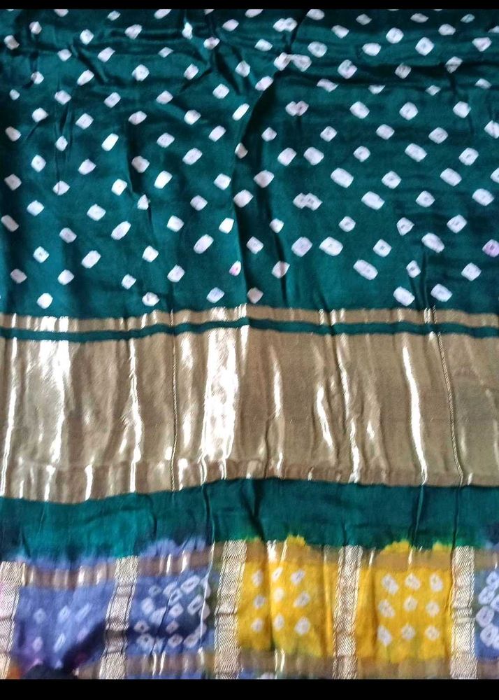 new only one time us Green Bandhani Saree with Gol