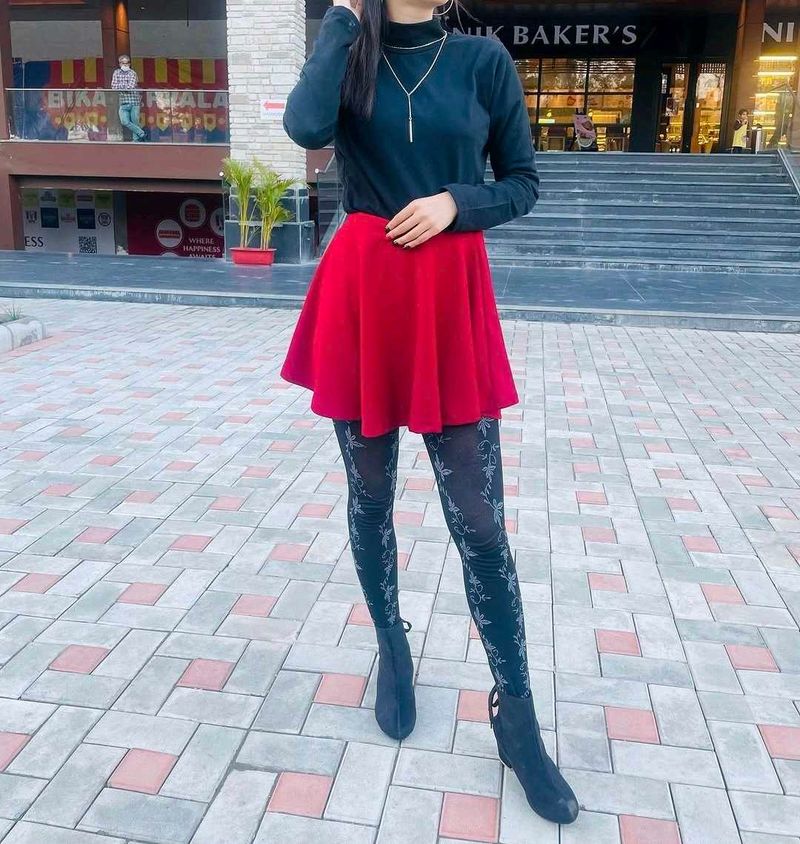 Chic maroon Skater Skirt