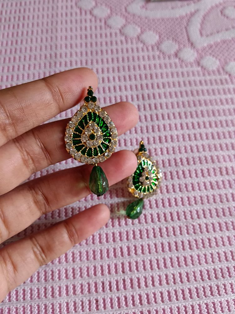 💯Grab For Free Beautiful Green Earrings