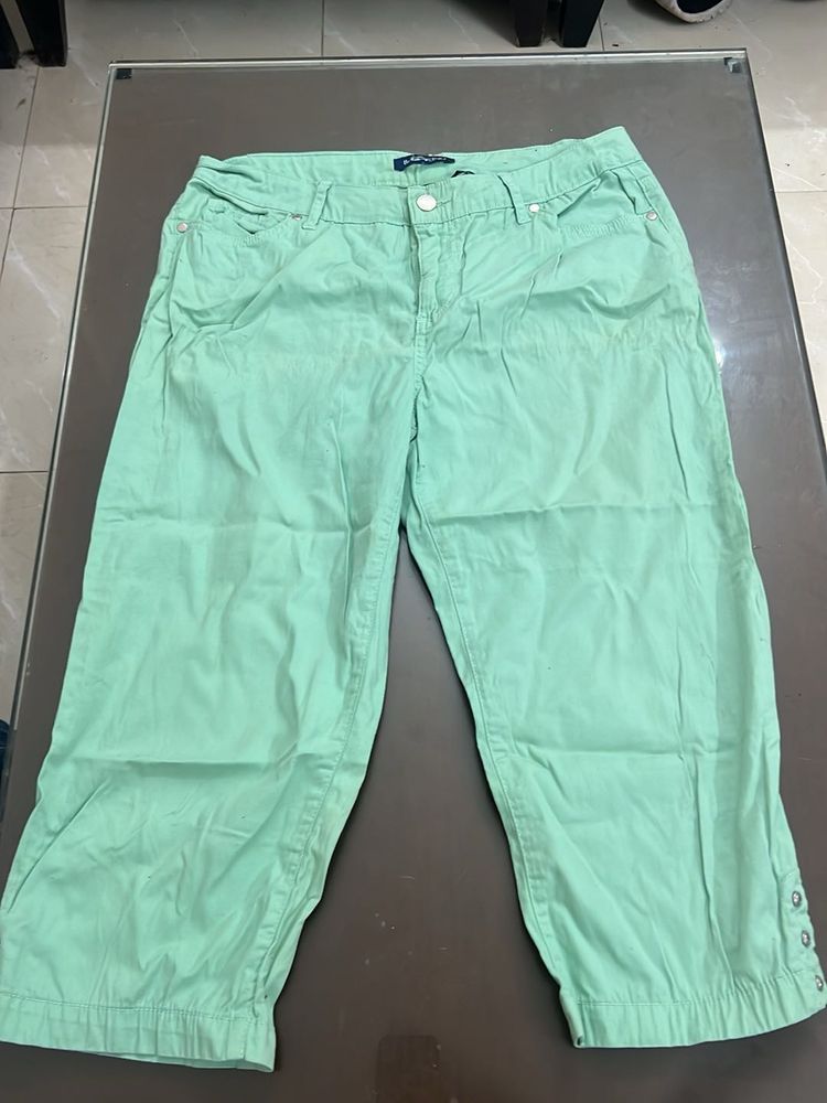 Capri Pants - Green