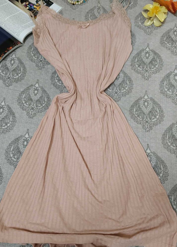 Comfortable Ribbed Nightgown with Lace Trim