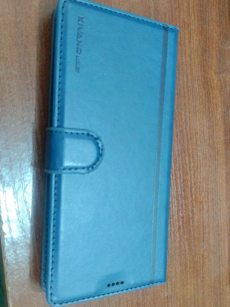 KIVANO LUXE Leather Wallet Case