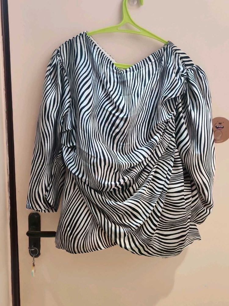 Chic Striped Drape Top