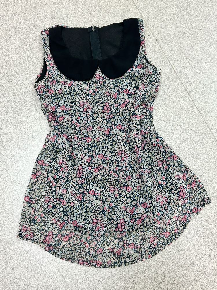 Floral Peter Pan Collar Top