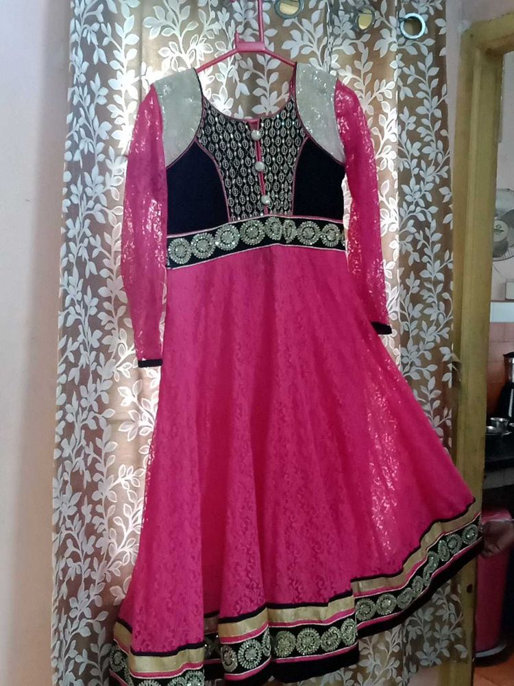 💗Gorgeous Pink Anarkali Kurta( 3 piece set)