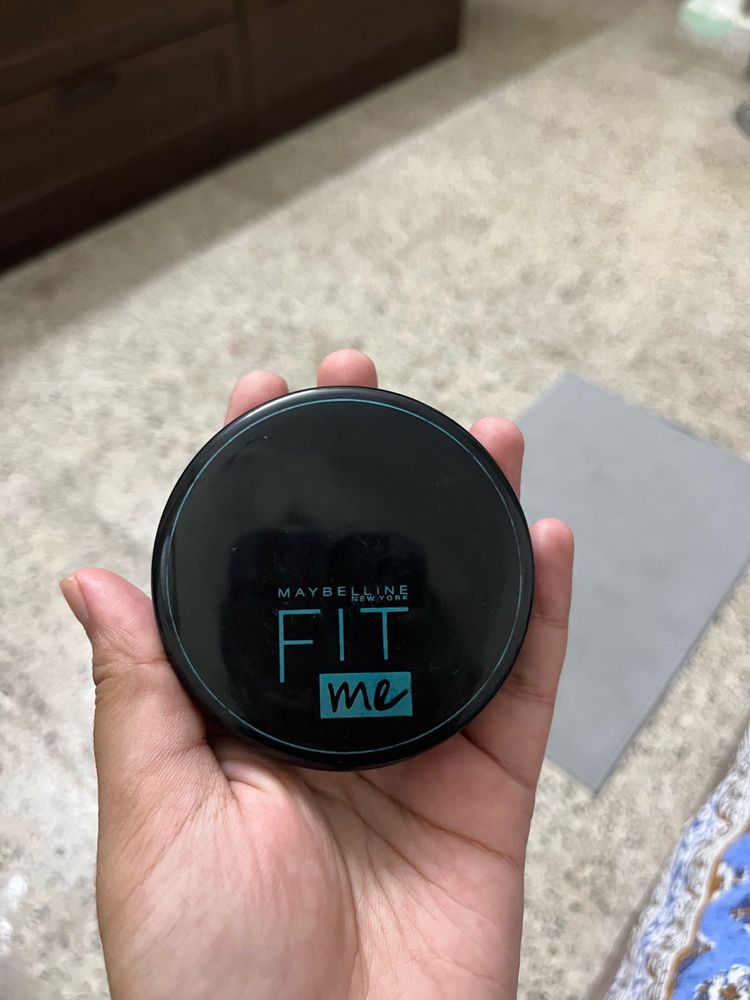 Maybelline new york compact powder: shade 220