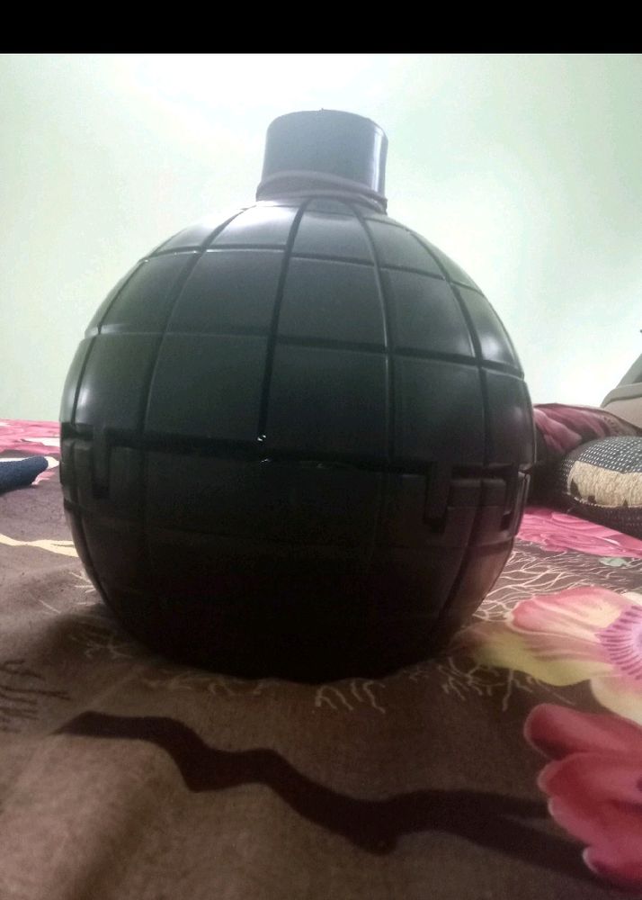 Grenade-shaped Water Bottle