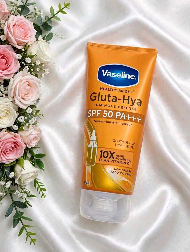 Vaseline Gluta-Hya Sunscreen SPF 50 PA+++