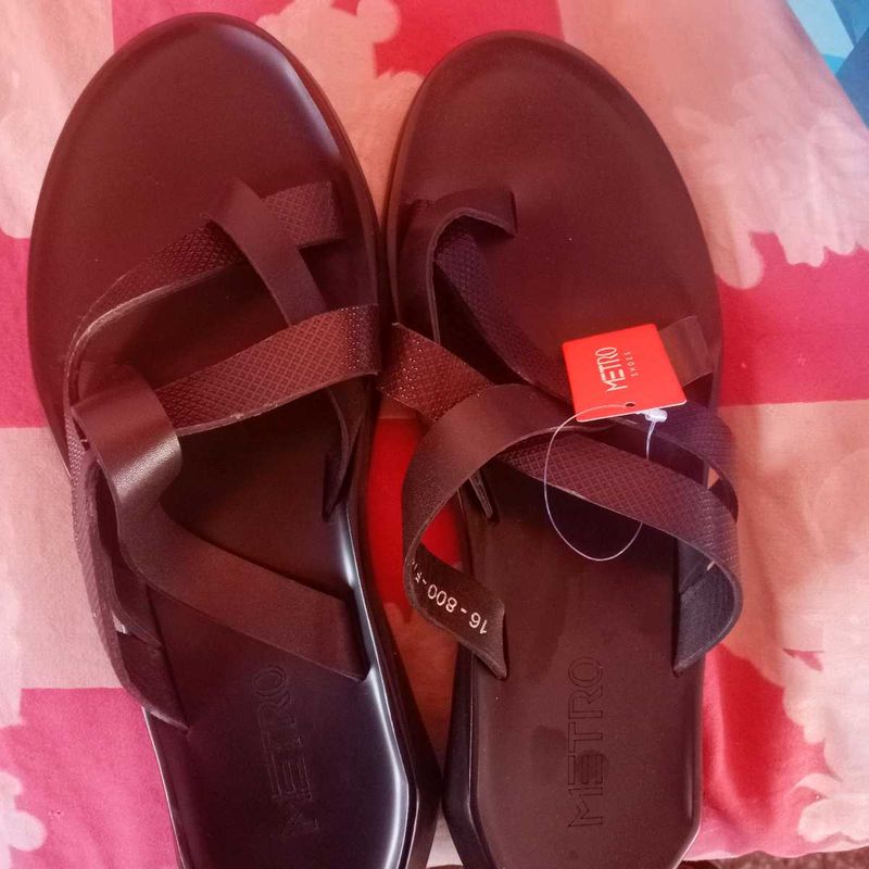 Metro Women's Flat Sandals