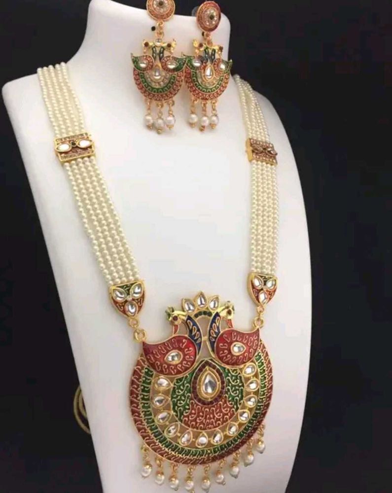 Elegant Pearl Necklace &amp; Earring Set