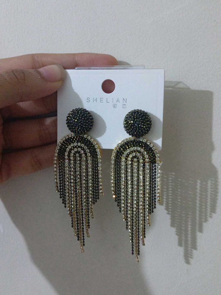 Stunning Shelian Rhinestone Tassel Earrings