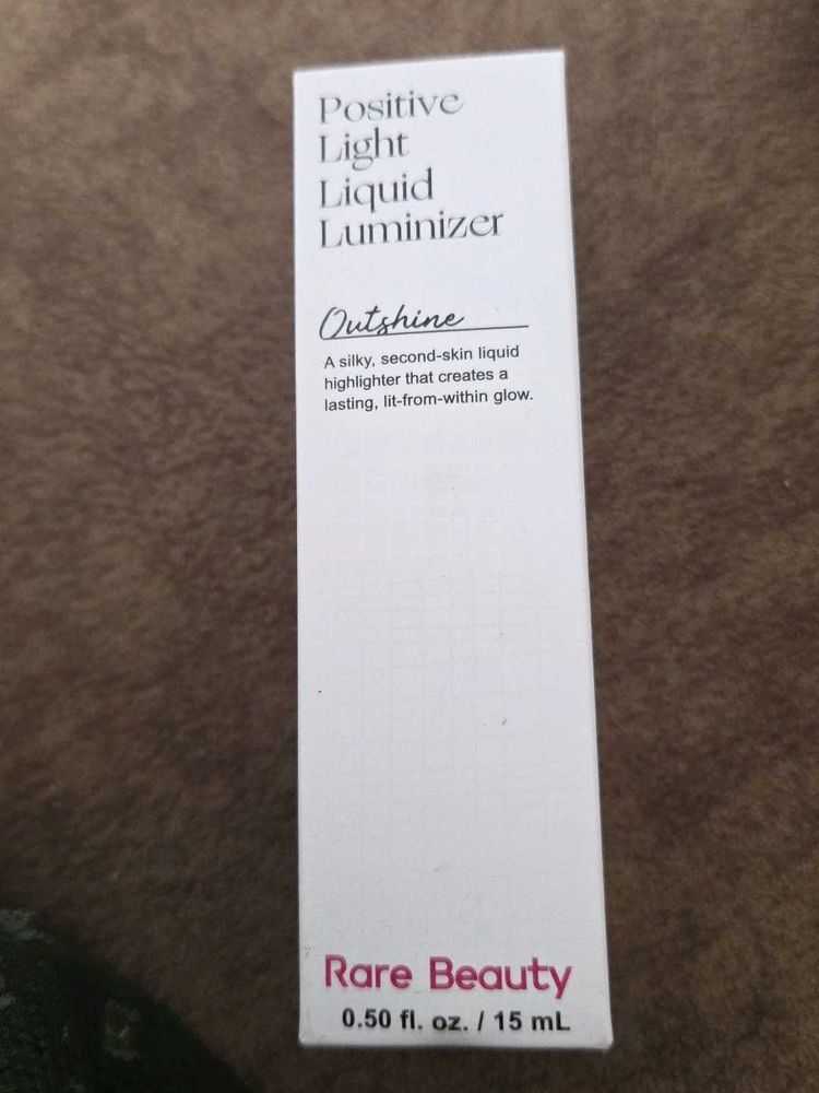 Rare Beauty Positive Light Liquid Luminizer