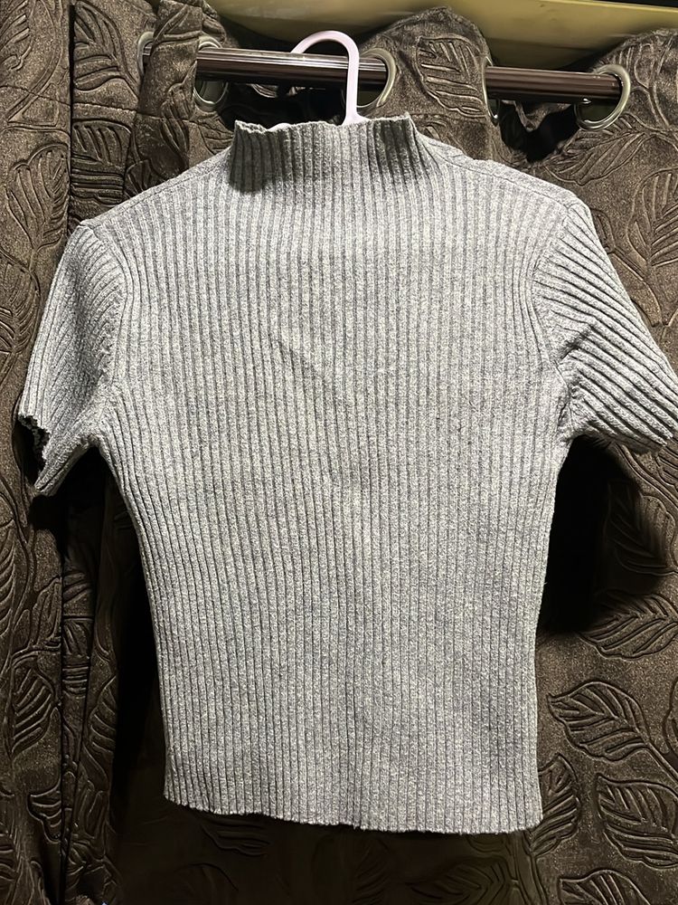A Grep Crop Top