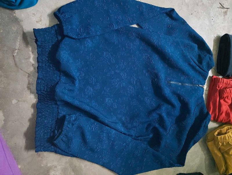 2 Teal Tops