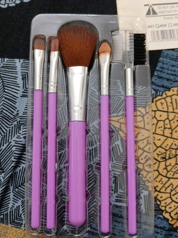 Purple Handle Makeup Brush Set