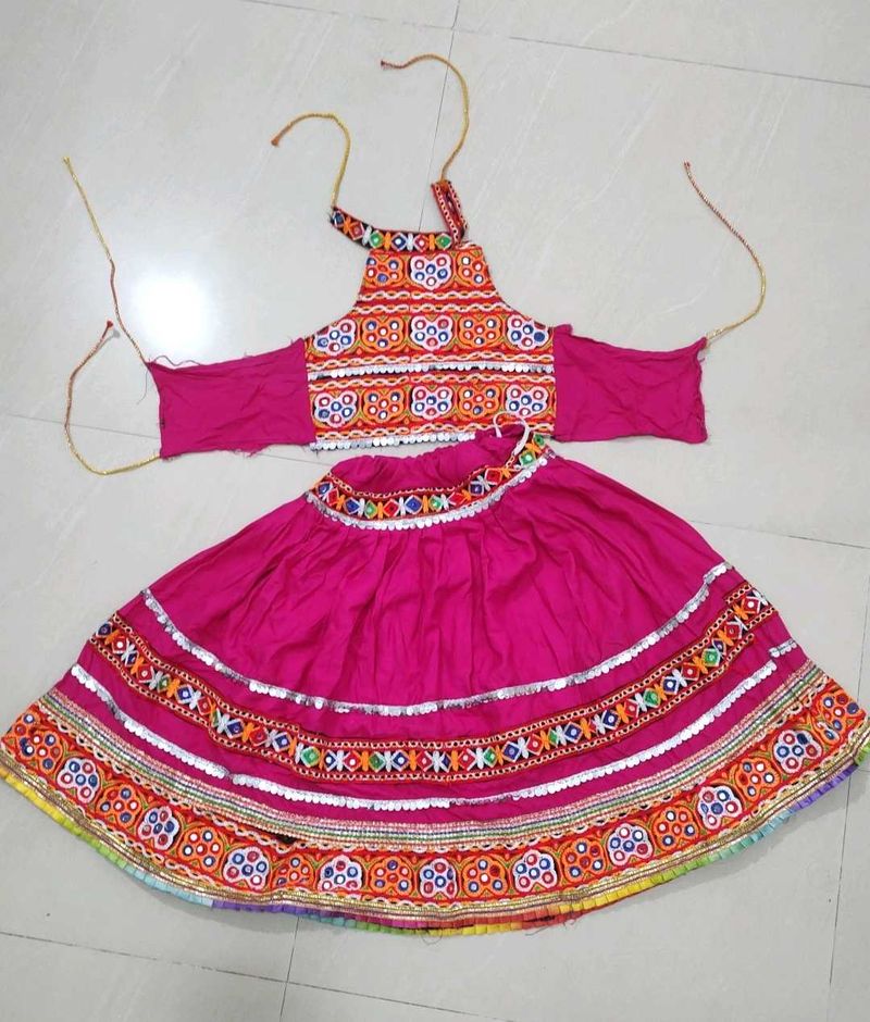 Girls Ethnic Dress   Navaratri Lehenga..