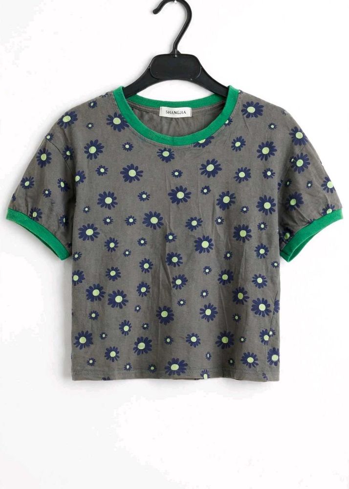 Cute Floral Print T-Shirt