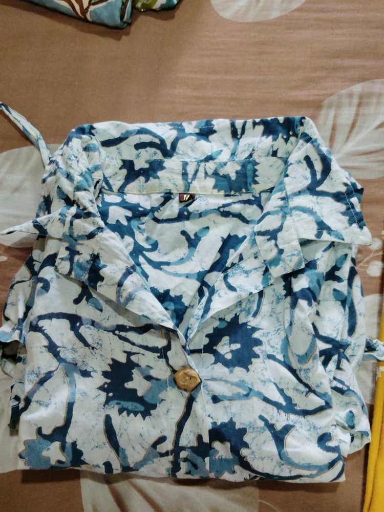 Blue &amp; White Printed Kurta