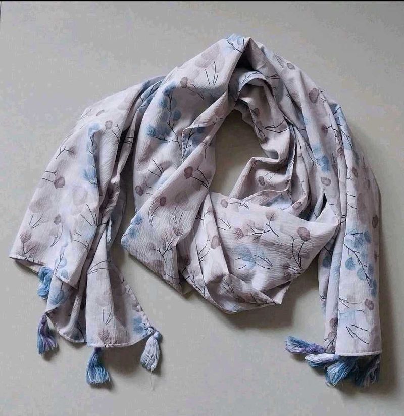 Floral Print Scarf with Tassels