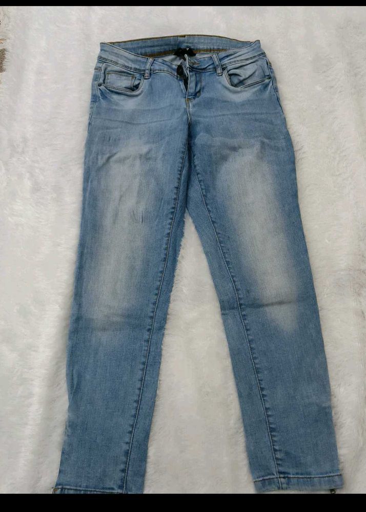 Light Wash Jeans