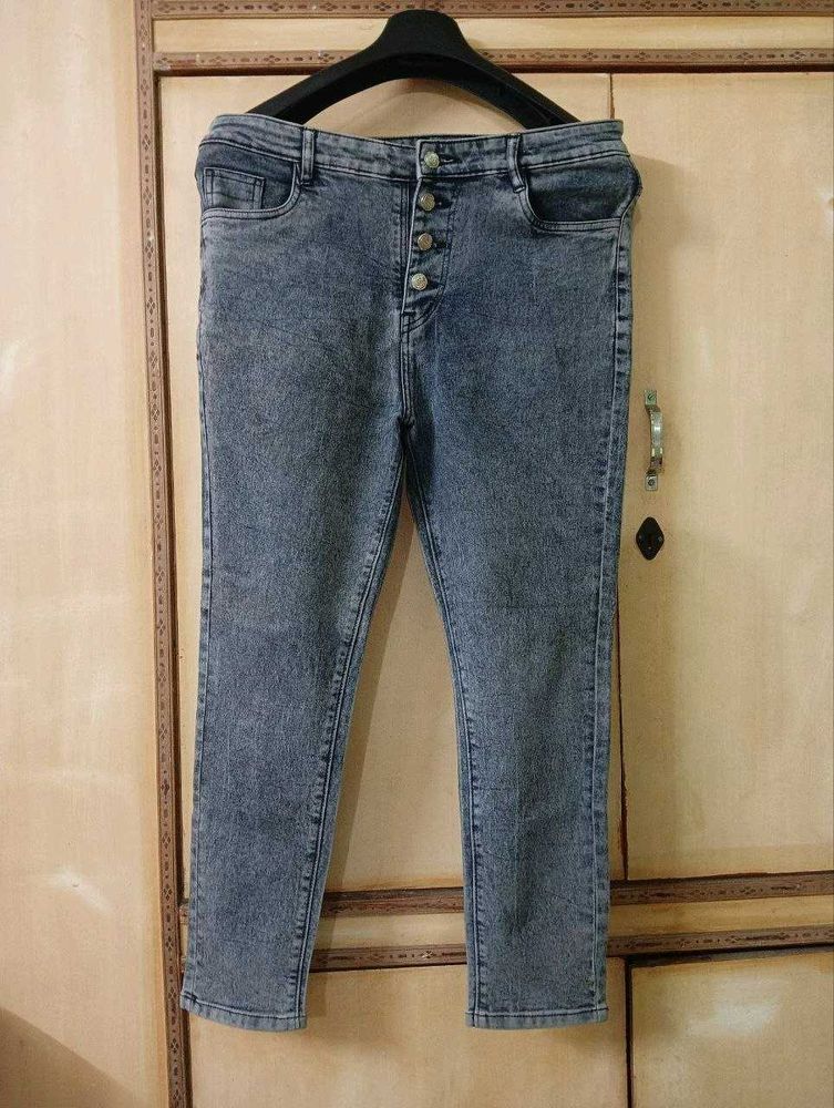 Women's Grey Slim Fit Jeans || Waist 32 inches